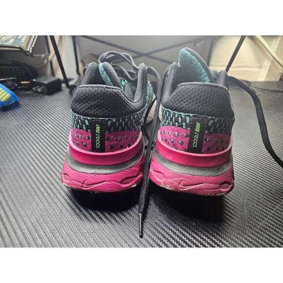 Nike Running Shoes React Infinity DD3024-003 Womens Size 10 Black/Turquoise/Pink - Picture 4 of 9